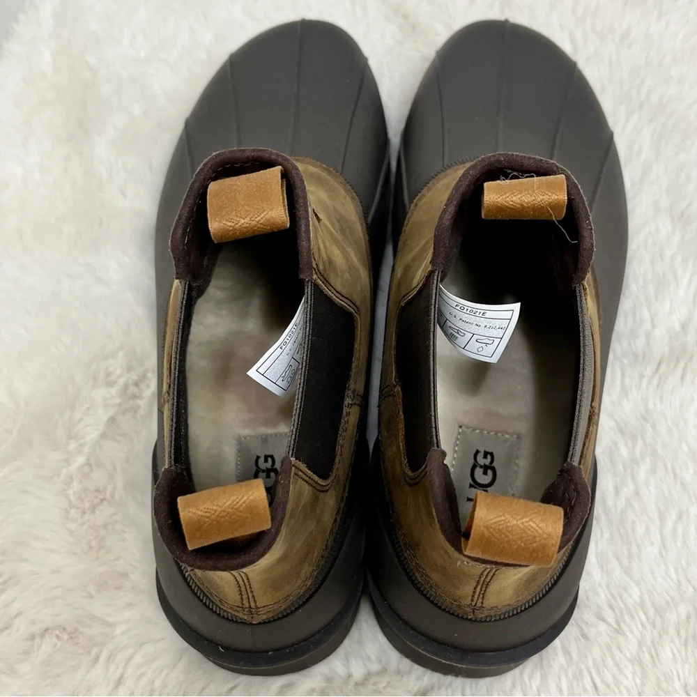 SOLD! Ugg Gatson Chelsea Boot - Picture 10 of 15